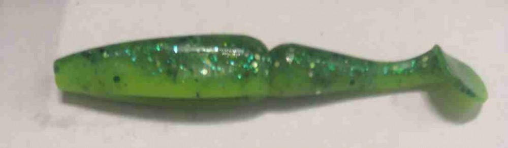 Виброхвост Mottomo Zander 8 см Dark Green Yellow