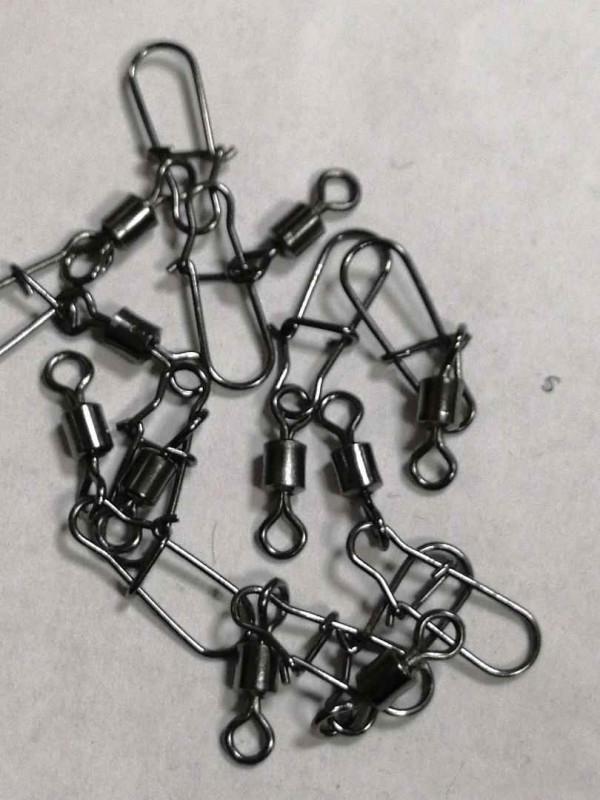 Вертлюг с карабином ДОЮЙ №4 