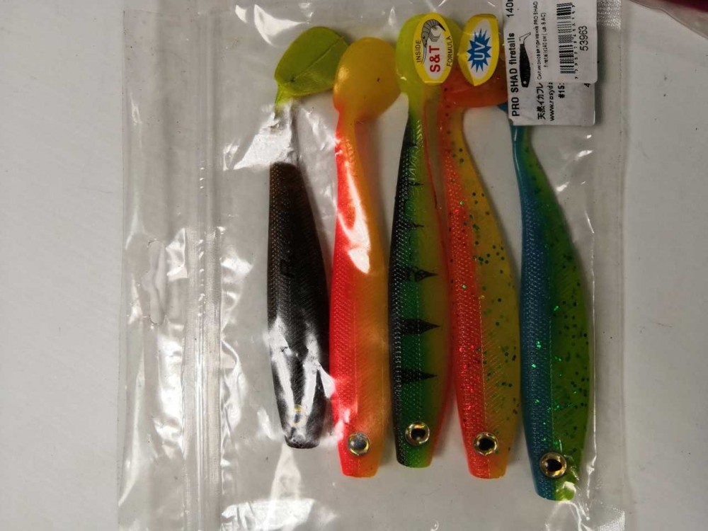 Силиконовая приманка PRO SHAD firetails140 см ( цв. В АС)