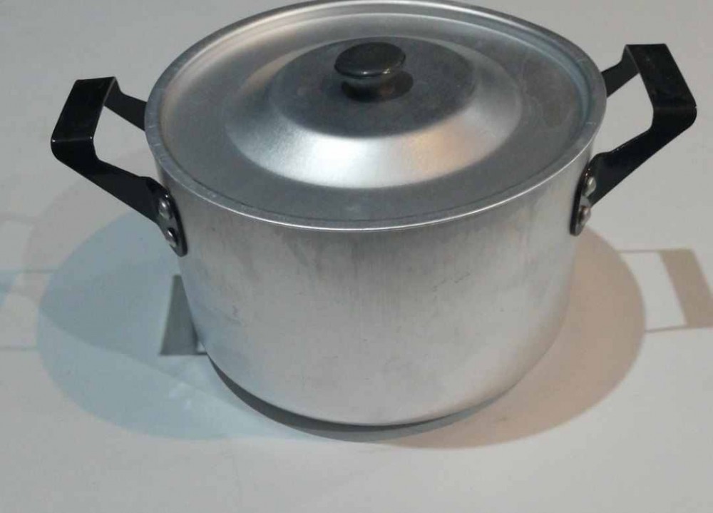 Кастрюля 1.8 л, алюм. трав.