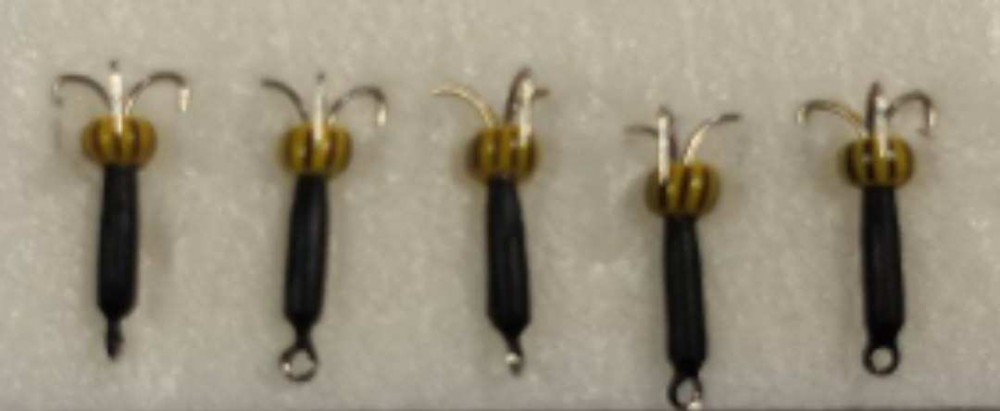 Черт1,5 черный с бусинкой 104